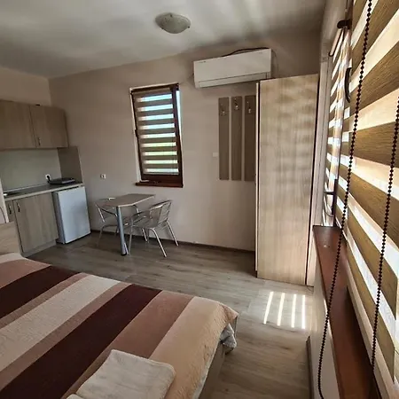 Guest house House Varna-2
