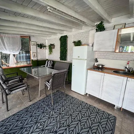 בית הארחה House Varna-2